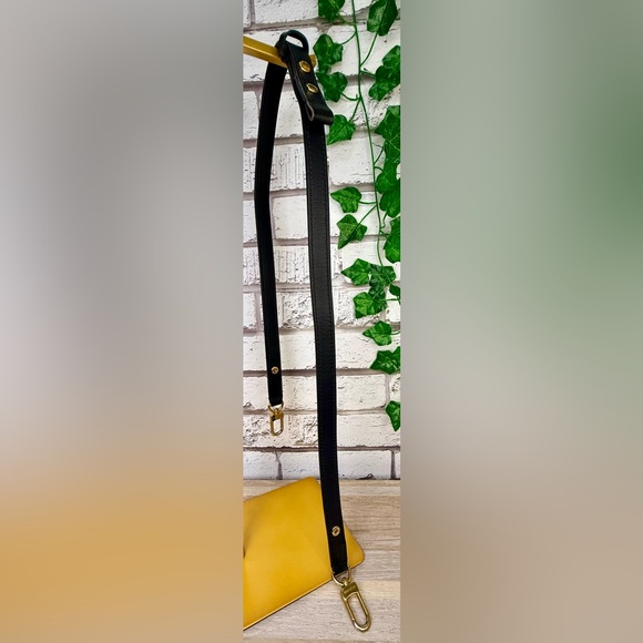 Louis Vuitton Multi Pochette Bicolor Leather Shoulder Crossbody Bag - Picture 13 of 16